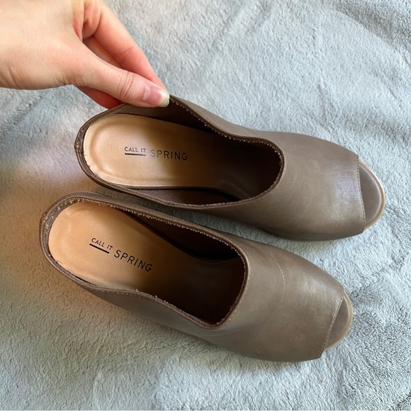 SOLD ❌Call it spring beige - cream - tan heels mules - Picture 2 of 8